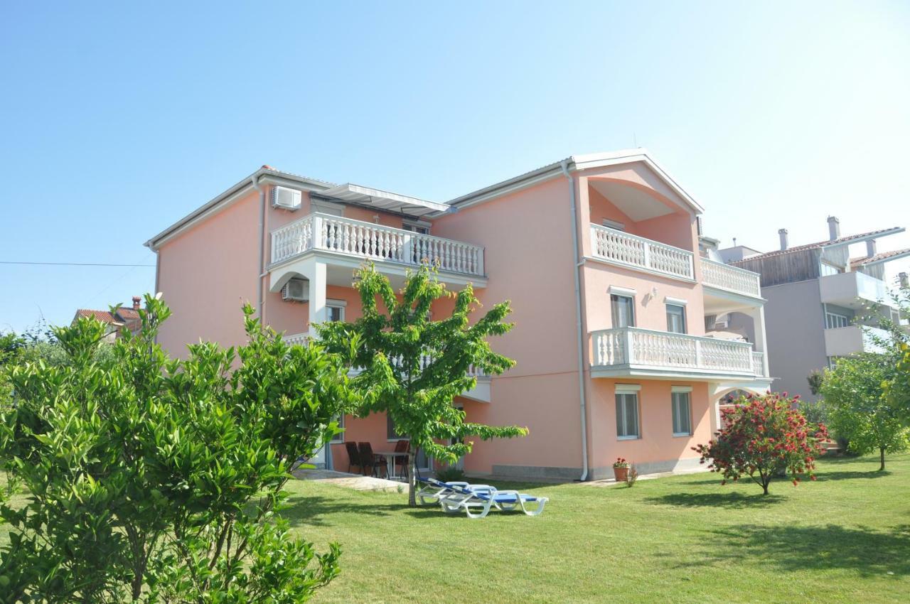 Apartments Rosa Umag Eksteriør billede