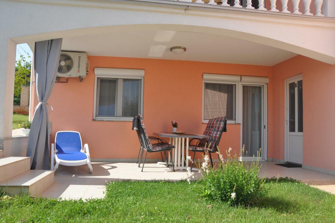Apartments Rosa Umag Eksteriør billede